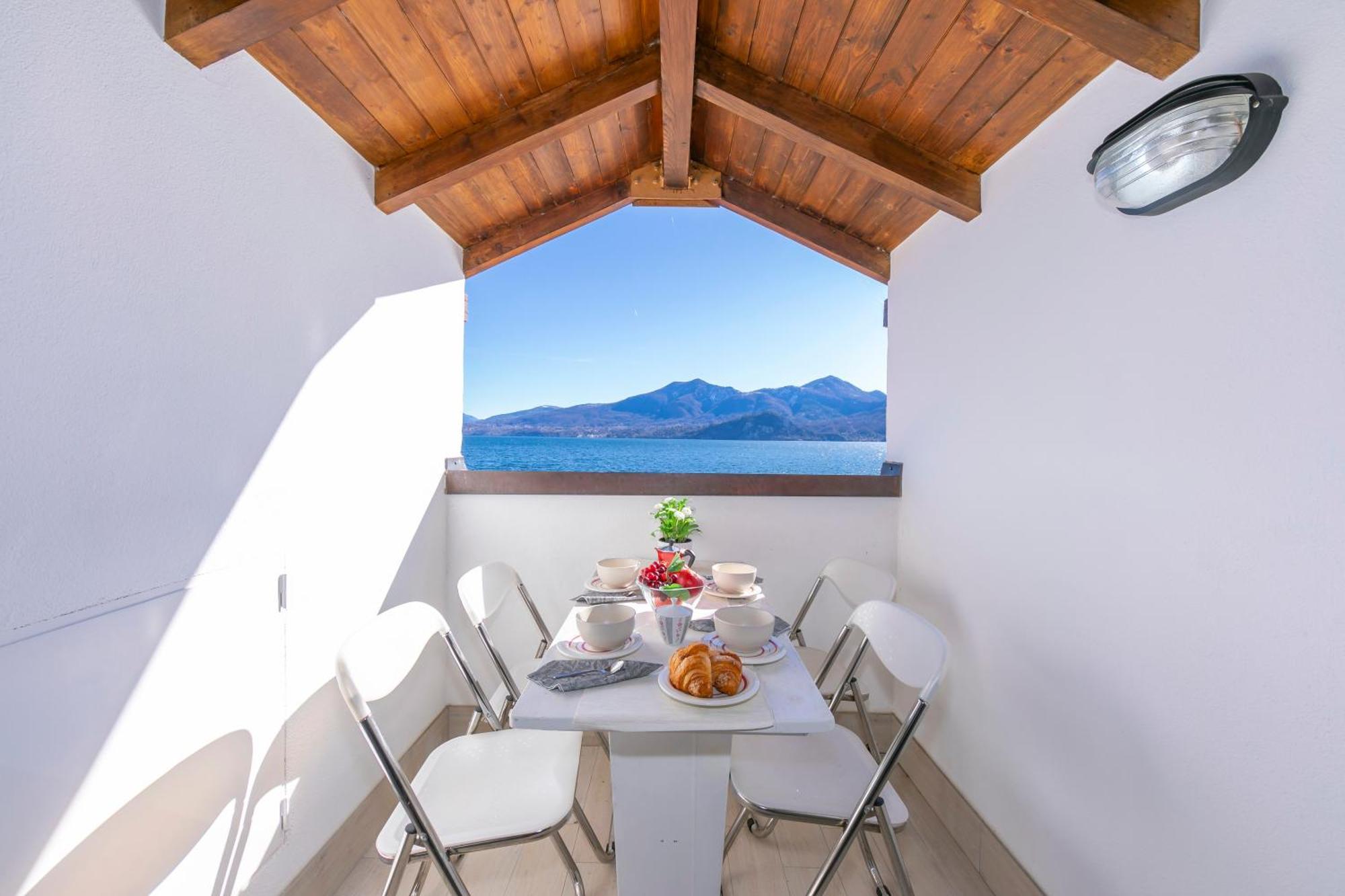 Blu Lake Apartment On Ghiffa Beach - Happy Rentals Екстер'єр фото