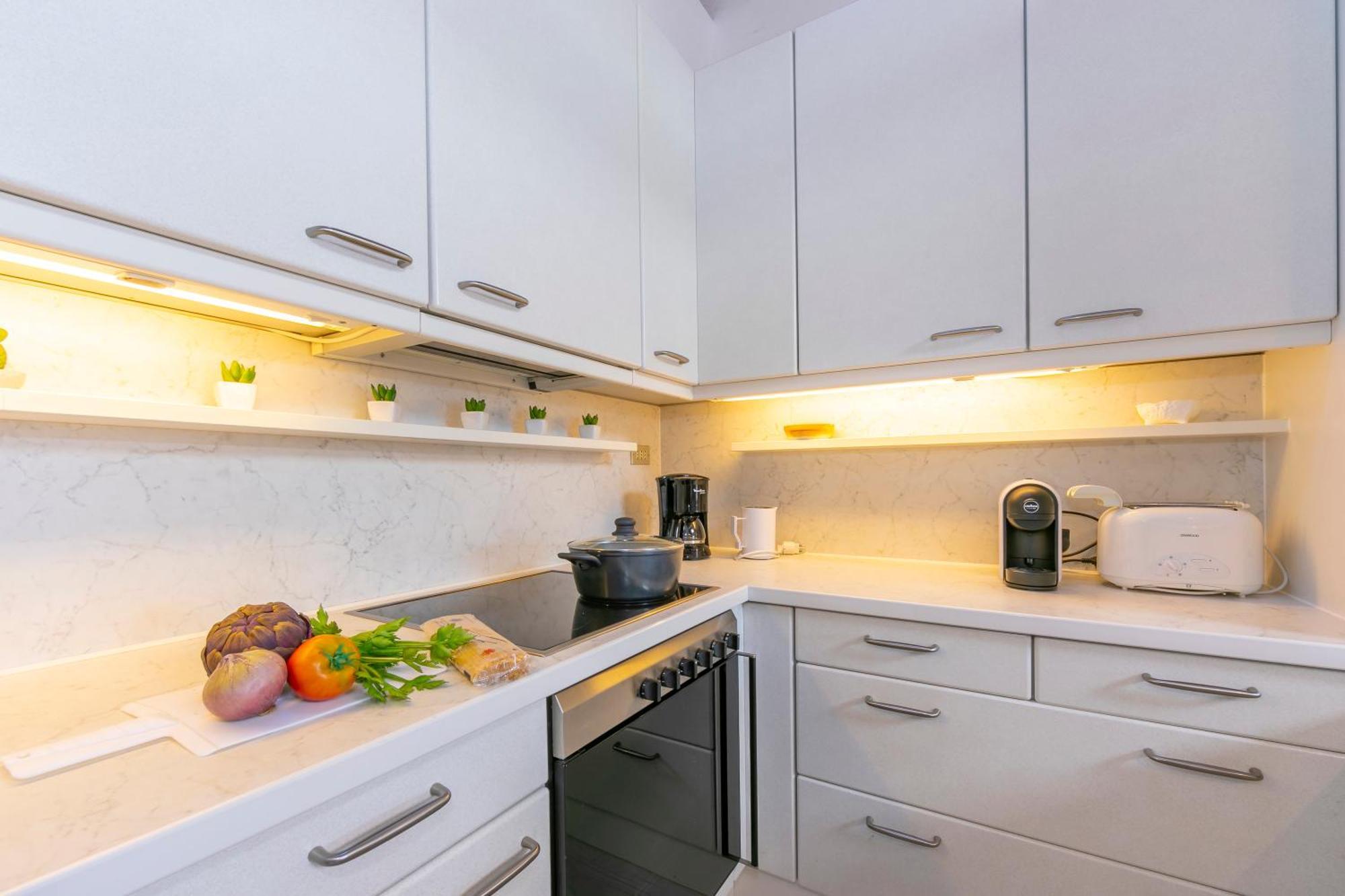 Blu Lake Apartment On Ghiffa Beach - Happy Rentals Екстер'єр фото