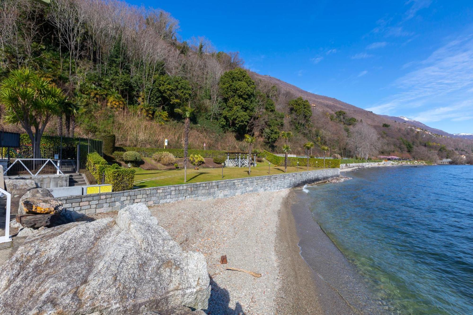Blu Lake Apartment On Ghiffa Beach - Happy Rentals Екстер'єр фото